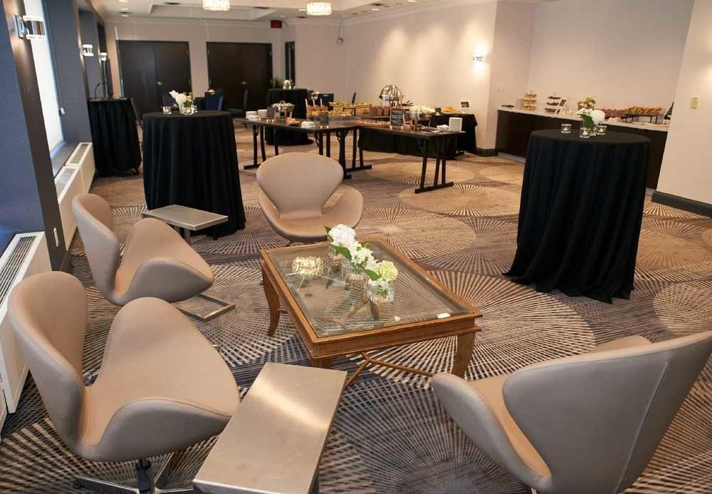 Hotel Courtyard By Marriott Toronto Downtown Zewnętrze zdjęcie
