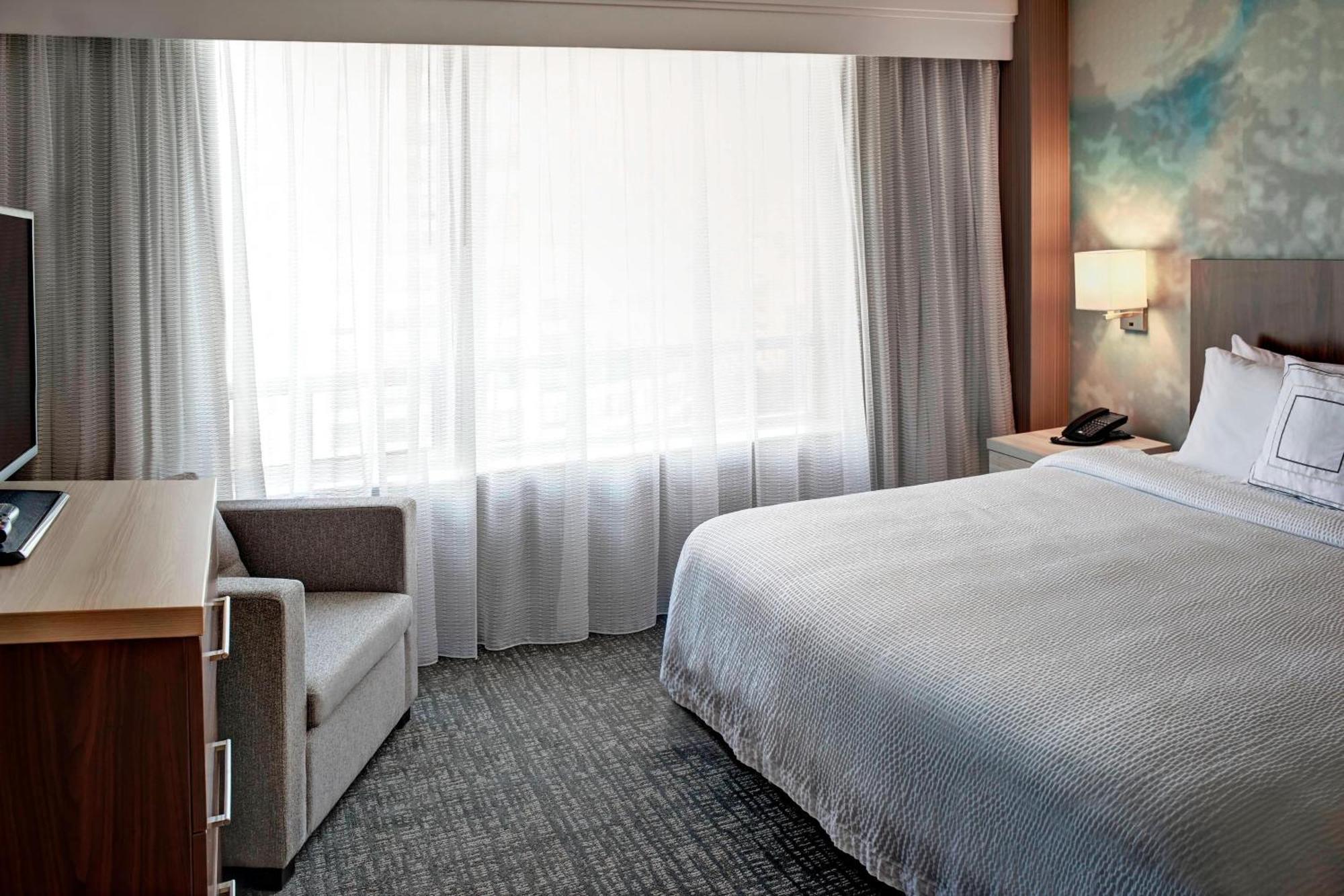 Hotel Courtyard By Marriott Toronto Downtown Zewnętrze zdjęcie